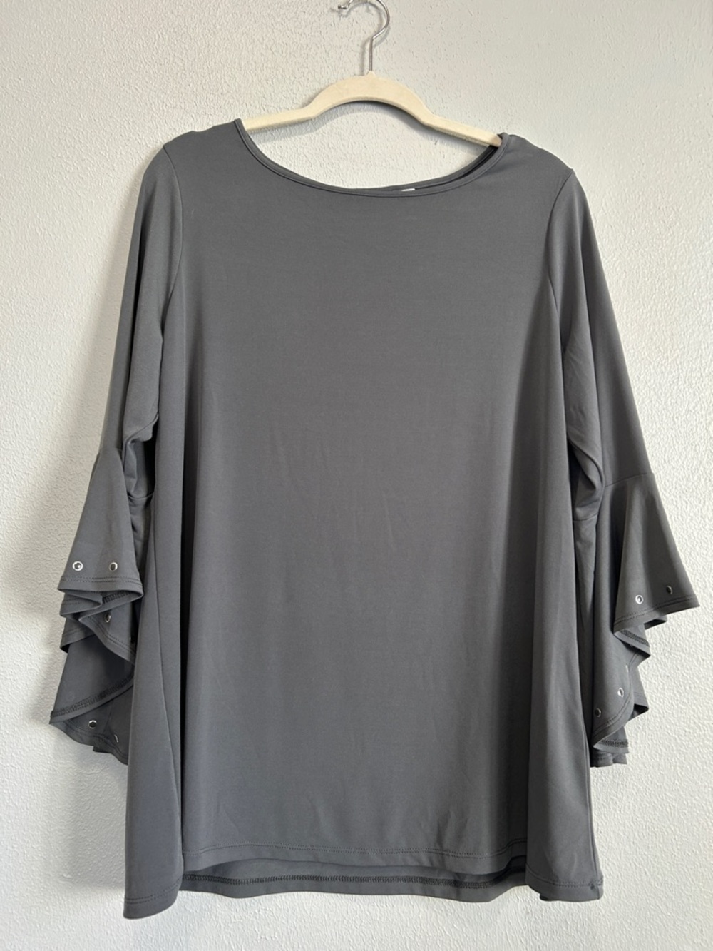Susan Graver Gray Ruffle Sleeve Long-Sleeve Top or short dress. L
